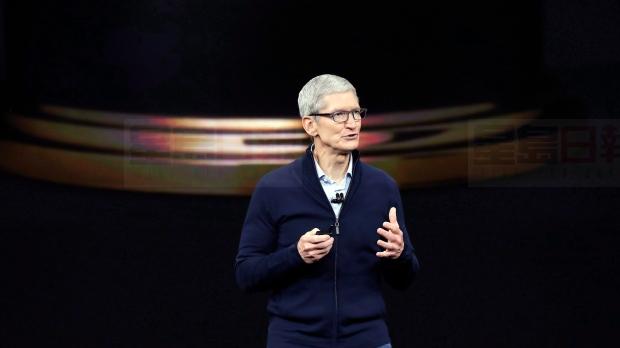 蘋果CEO提姆·庫克首次訪問加國 與多倫多學生面對面