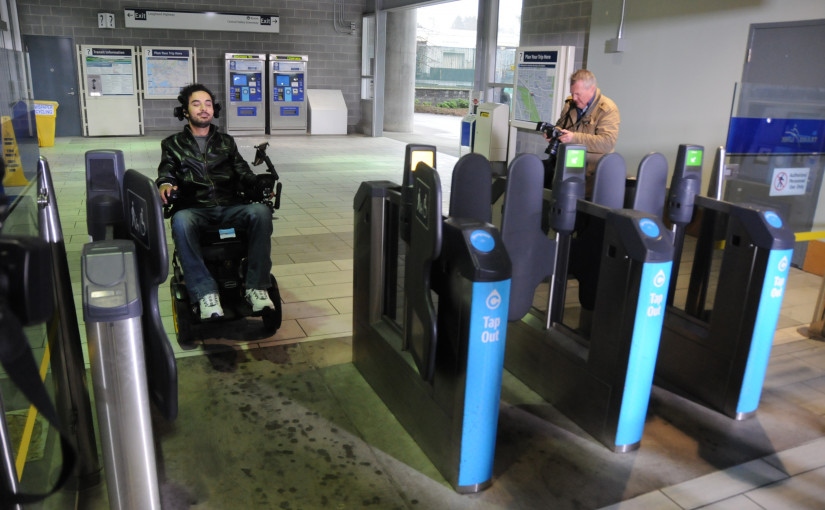 運聯安裝閘門自動開啟系統方便傷障人士