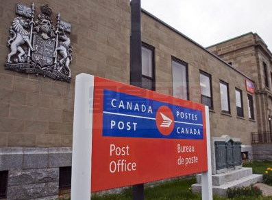 特魯多將履行競選承諾 取消上屆政府的社區郵箱政策