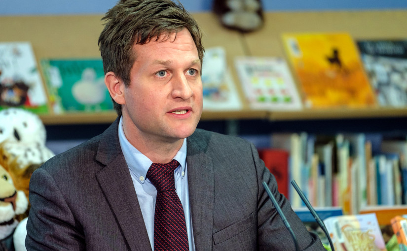 卑詩省政府宣布增聘100個教師