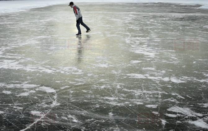滿地可男生游泳課險被淹死 同班學生竟沒有發現！