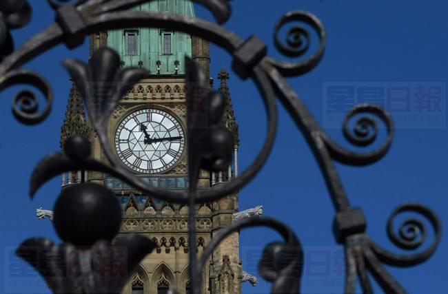 夏令時來了！本週日須將手錶調快一小時！