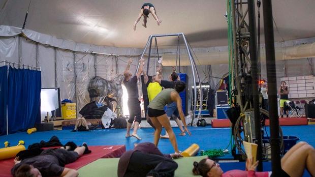 太陽馬戲團資深演員演出中意外墜落身亡