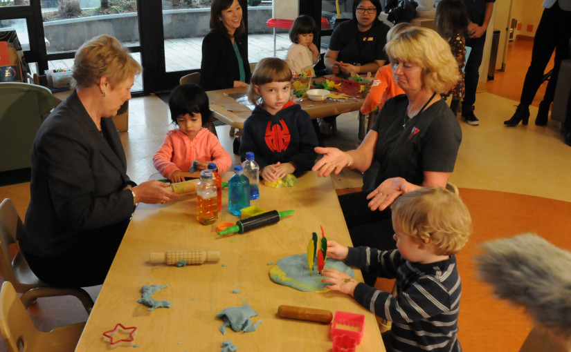 卑詩託兒費減免下月實施