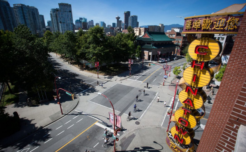 唐人街女長者被汽車撞到 身受重傷