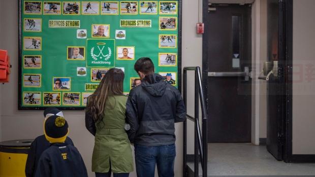 洪堡野馬悲慘車禍 到处大愛感動人心