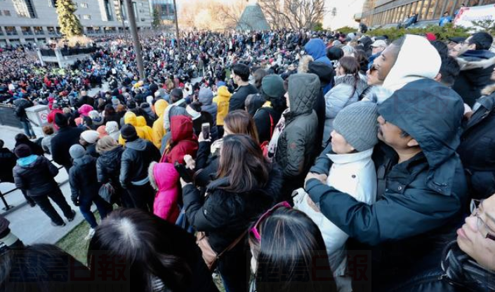 “震驚 但僅一天” 多倫多堅強守靈