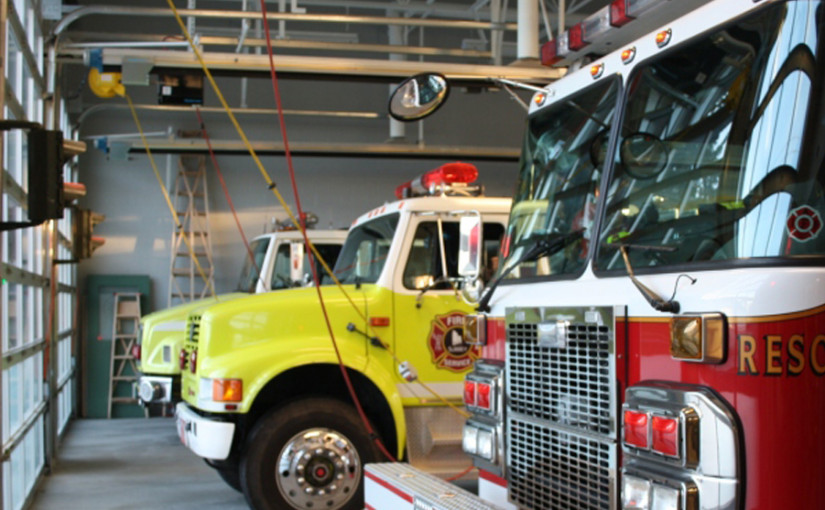 卑詩省素里市有房屋發生火警 三人吸入濃煙不適