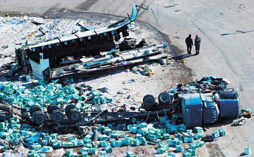 沙省少年冰球隊慘烈車禍 死者身份認定出現錯誤