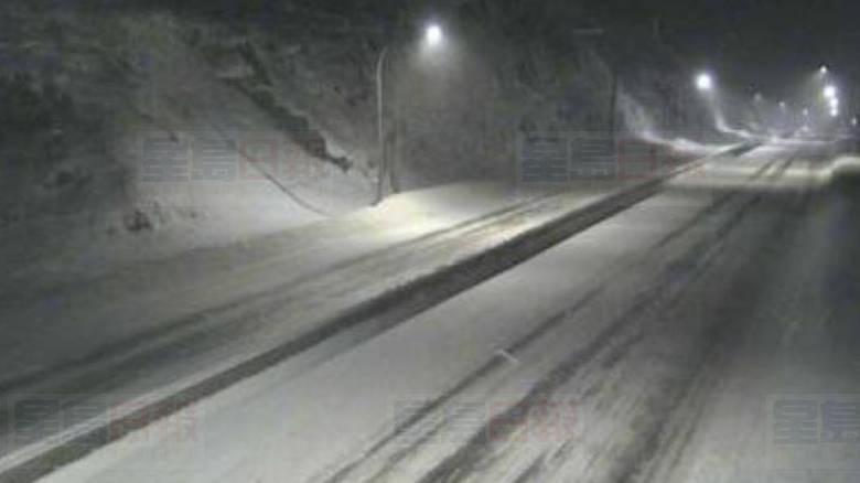 卑詩省內陸高貴哈拉公路周日晚上下大雪
