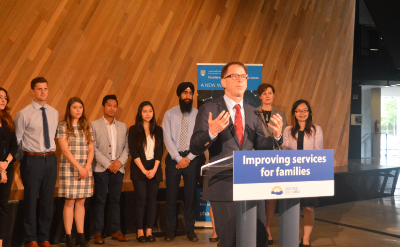 卑詩省府計劃未來三年斥資2,300萬元培訓50位藥劑師，幫助患者降低藥物不良反應