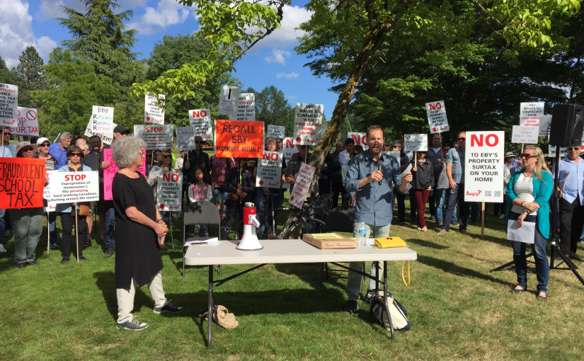 溫哥華西區有抗議「學校稅」活動