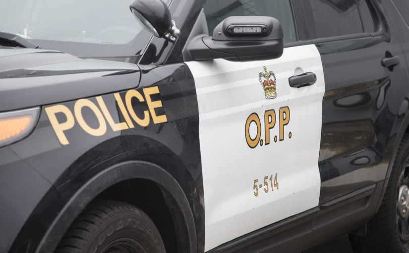 安省QEW高速兩車相撞起火 無人受傷