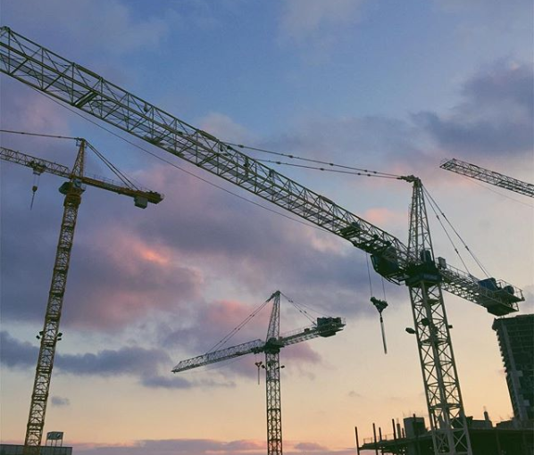 多倫多雖有房屋危機，起重機數量卻是北美最多