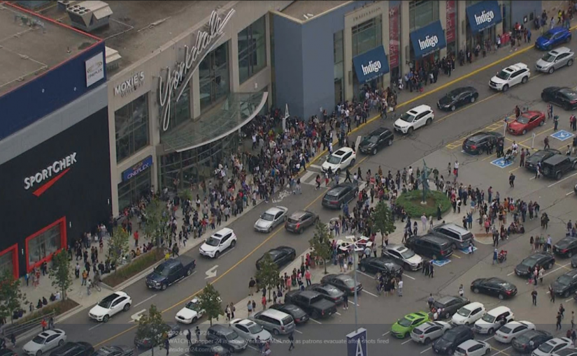 【視頻】Yorkdale商場槍案目擊者：「我們聽見槍響，所有人往外逃，商場被清空。」