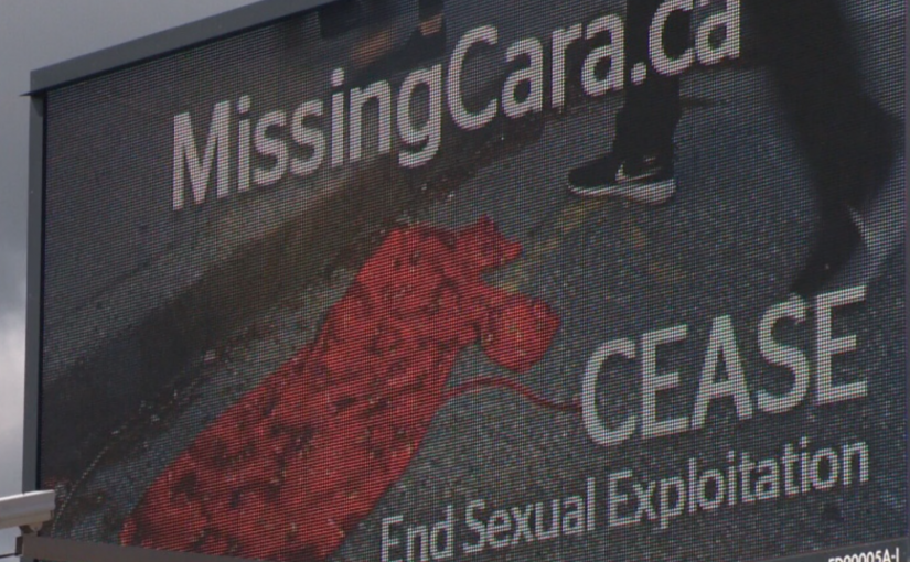 加國母親高速上豎廣告牌 控訴女兒被殺21年案件無進展