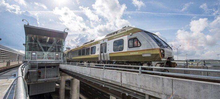 多倫多聯合車站—國際機場快線這個時段停止服務