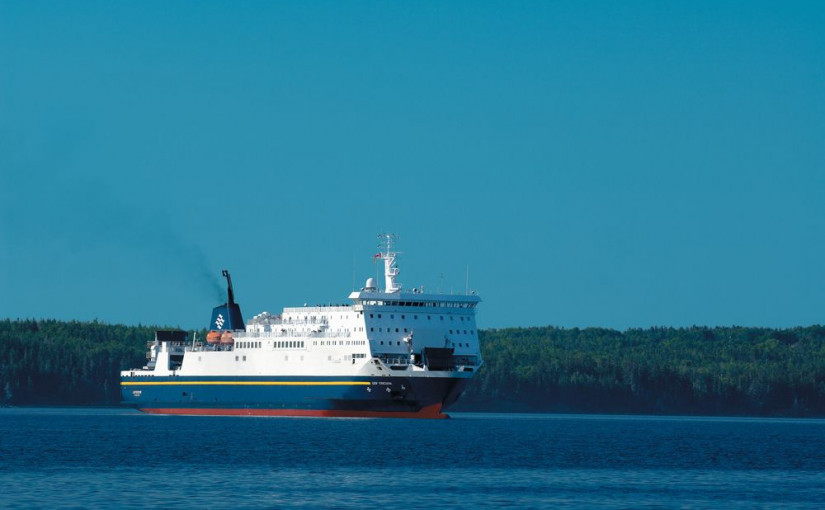 海洋省強風中斷渡輪服務，垃圾收集延遲