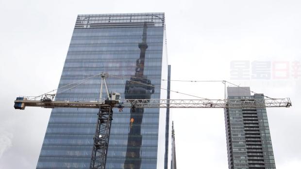 多倫多、溫哥華豪宅銷量下降35%，低端公寓銷量上漲