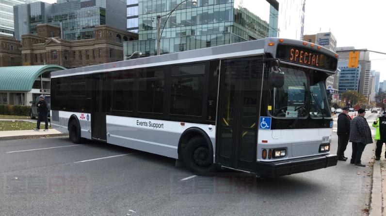 TTC退役巴士舊貌換新顏 紀念日用作安保路障