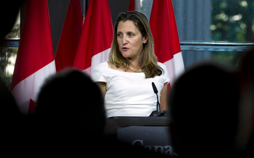 加駐華大使獲見被捕國民康明凱