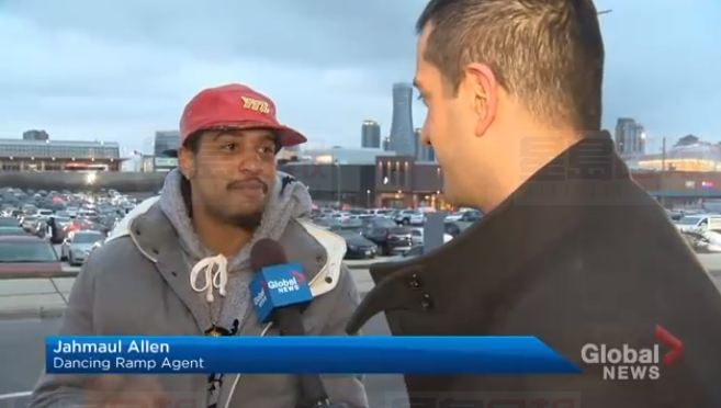 【視頻】逗小嬰兒開心，多倫多機場這位操作員火了