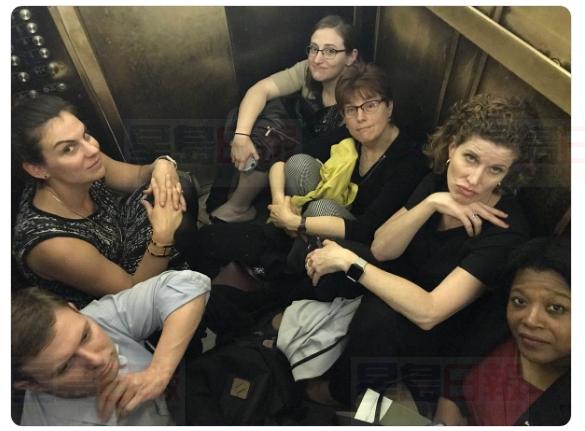 議會山電梯一年47起故障 遊客高空被困