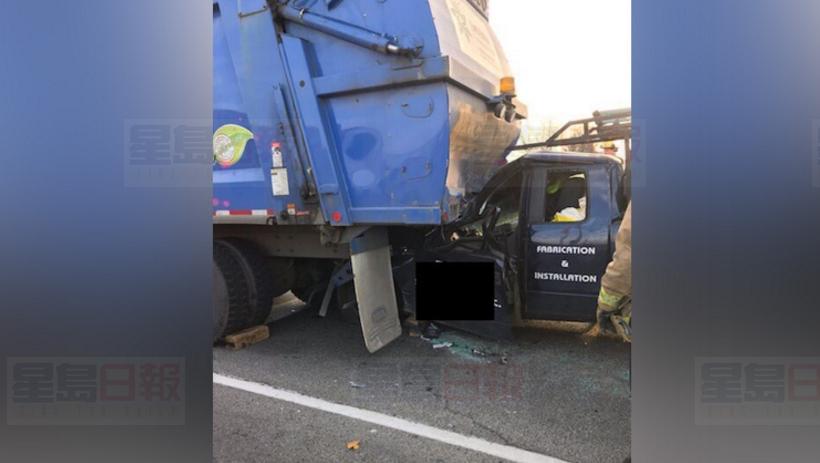 密西沙加皮卡撞進垃圾車底 三名乘客死裡逃生僅受輕傷