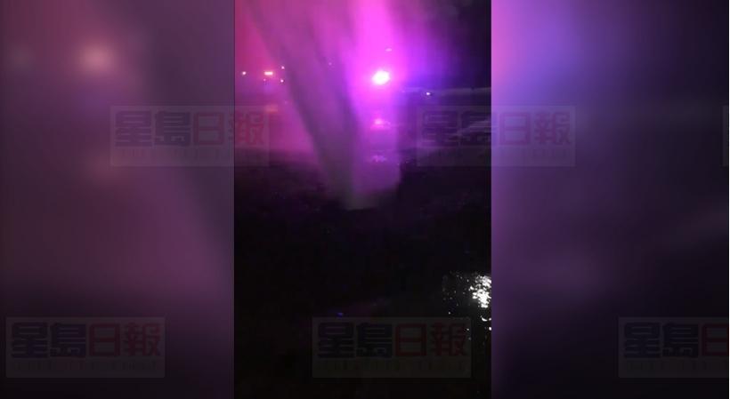 密市交通路口水管破裂 近20米高水柱激射天空