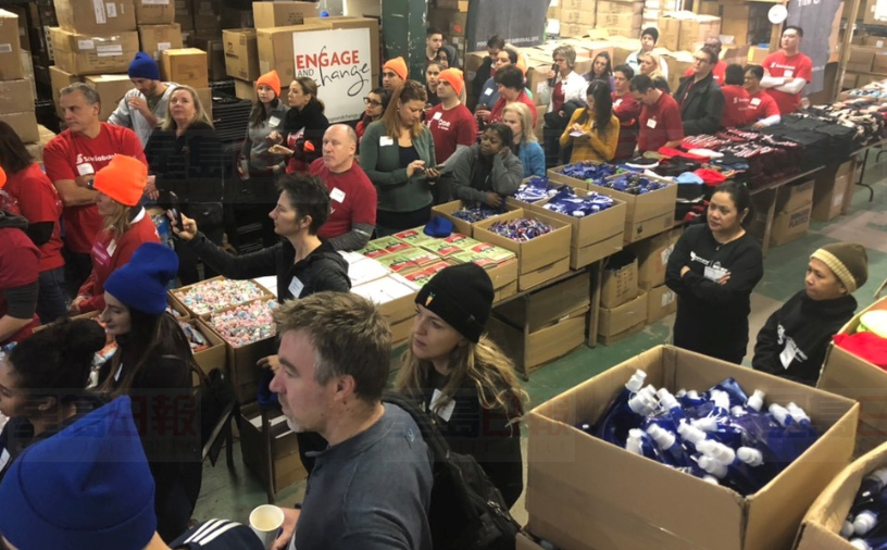 天寒地凍 志願者向無家可歸者發放冬季生存包