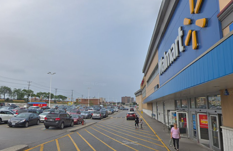 羅倫斯大道沃爾瑪月底停業 士嘉堡居民勿失清貨良機