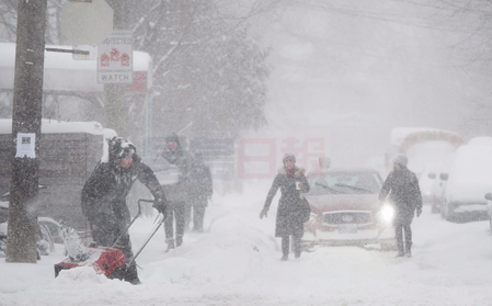 鏟雪起紛爭   兩老婦武鬥1人遭檢控