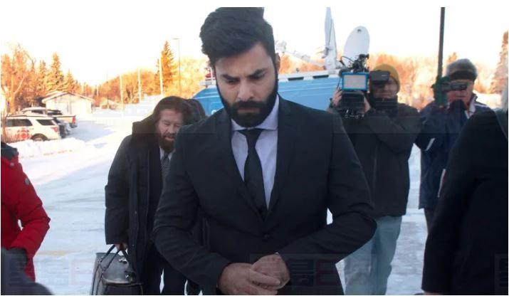 沙省洪堡野馬青少年冰球隊車禍肇事司機涉嫌違反70項聯邦法規