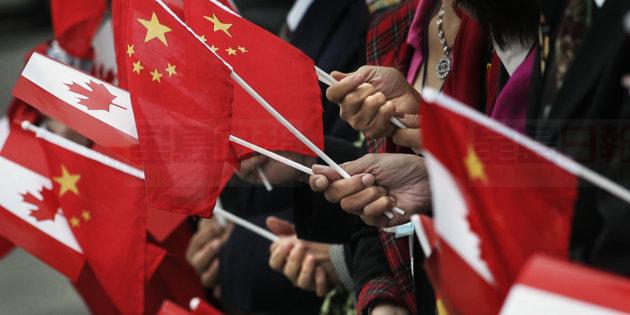 網上申請父母團聚11分鐘滿額  中國移民無法入表嚎啕大哭