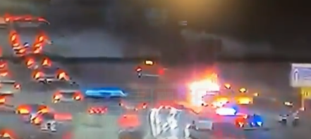 【有片】401東行線近Milton汽車着火 交通十分擠塞