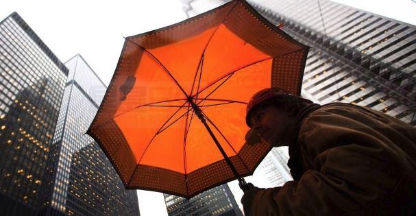 大多倫多潮濕多雨 受80公里強風吹擊