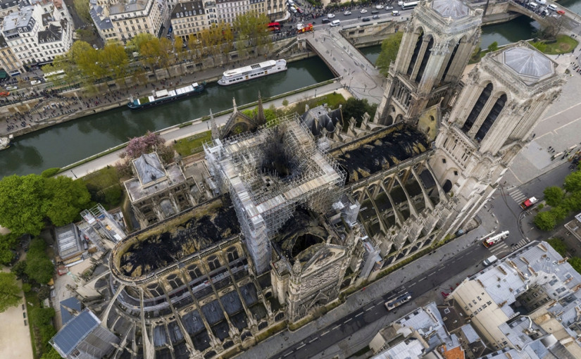 【高空鳥瞰】 四方湧至八億歐元  重建巴黎聖母院