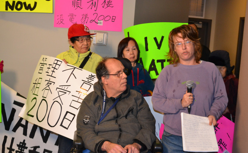 華埠可負擔房屋順利樓租戶組成協會，就電梯停運一事進行交涉，爭取最佳賠償方案