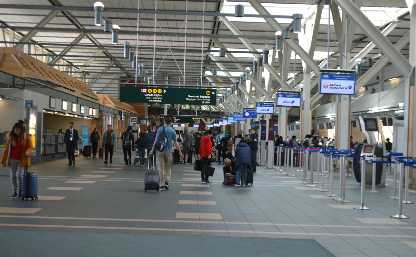 皇家騎警已起訴在溫哥華機場偷竊的外國女子