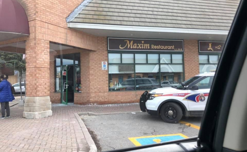 獨行賊石頭砸門潛美心餐廳偷啤酒碎銀  華人東主嘆兩年遭4劫