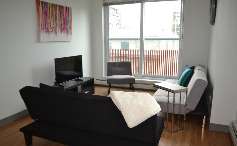 企業捐10萬元買新傢具贈溫市社會房屋