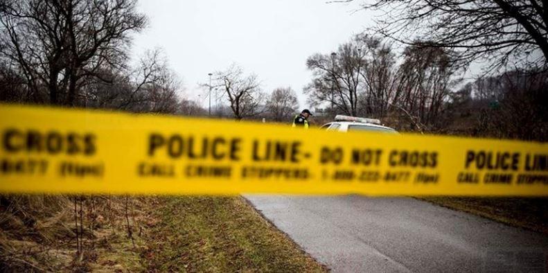 夜歸女子家門前遭兩匪持刀搶走平治