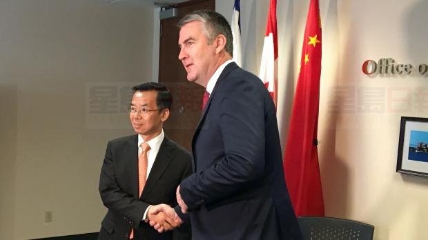 這個加拿大人  是中國大使盧沙野的好朋友