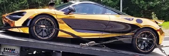 46萬豪華跑車超速1倍  公路狂飆5車被警截停