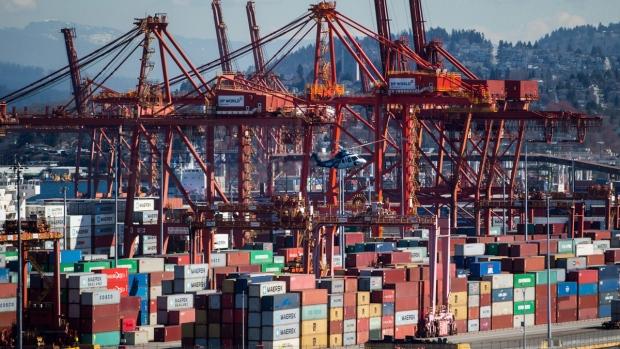 溫哥華港口勞資糾紛暫解決 封鎖工人上班行動取消