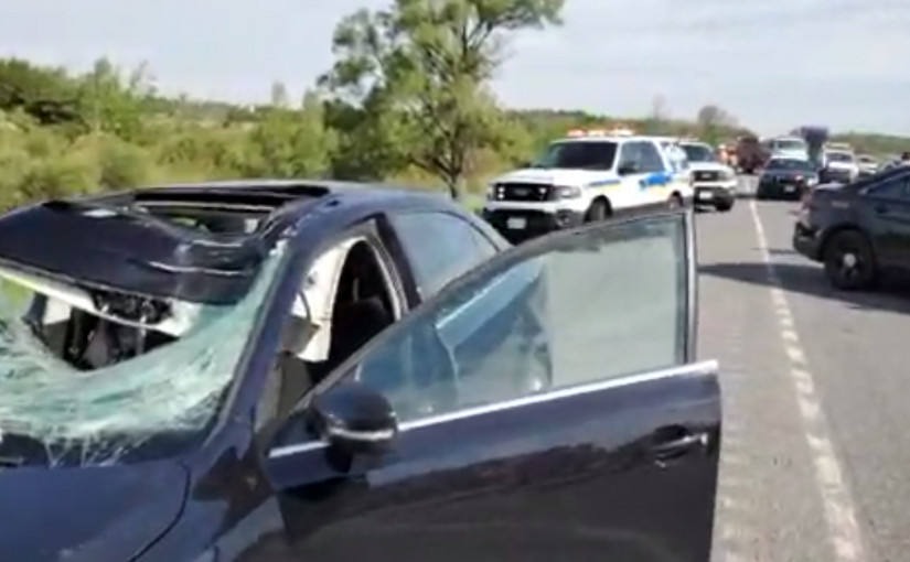 【有片】400公路汽車甩轆意外 女司機重傷