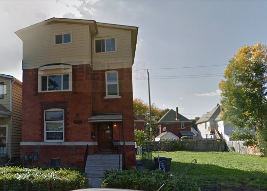 地下室被污水淹浸半年 華裔房東不修理遭市府起訴