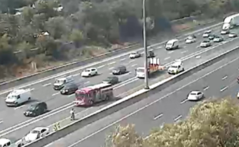 【更新】404近401 HOV線壞車已清理