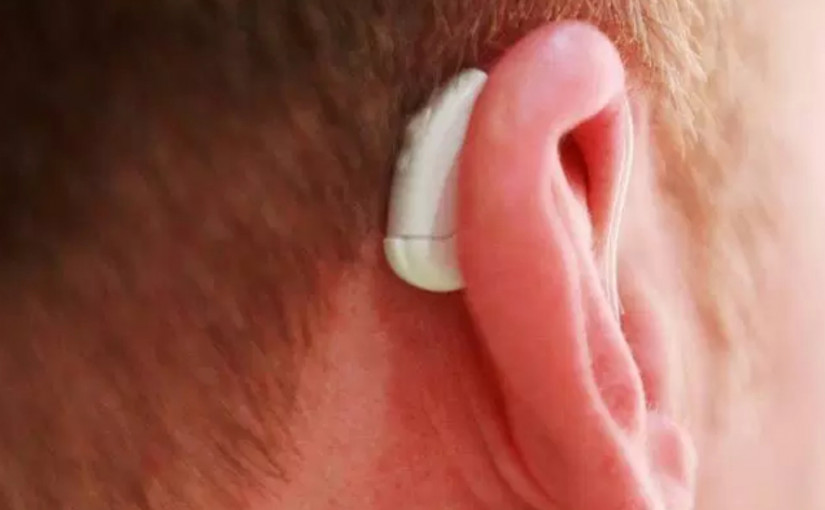 過半中年加人聽力輕微受損 逾七成人未有察覺