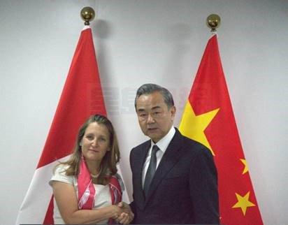 方慧蘭會王毅  兩國外長首談被拘加人事件